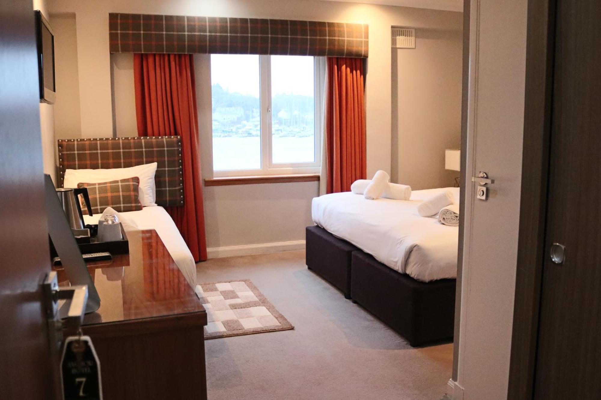Anchor Hotel And Seabed Restaurant Tarbert  Dış mekan fotoğraf